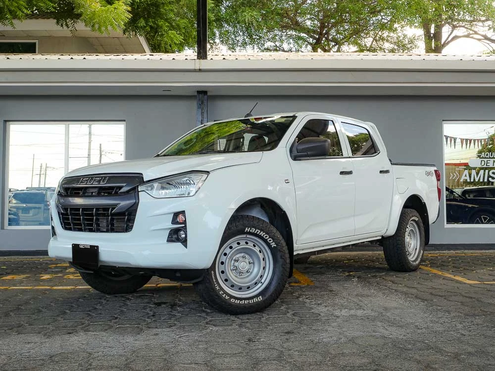 Isuzu-D MAX 1