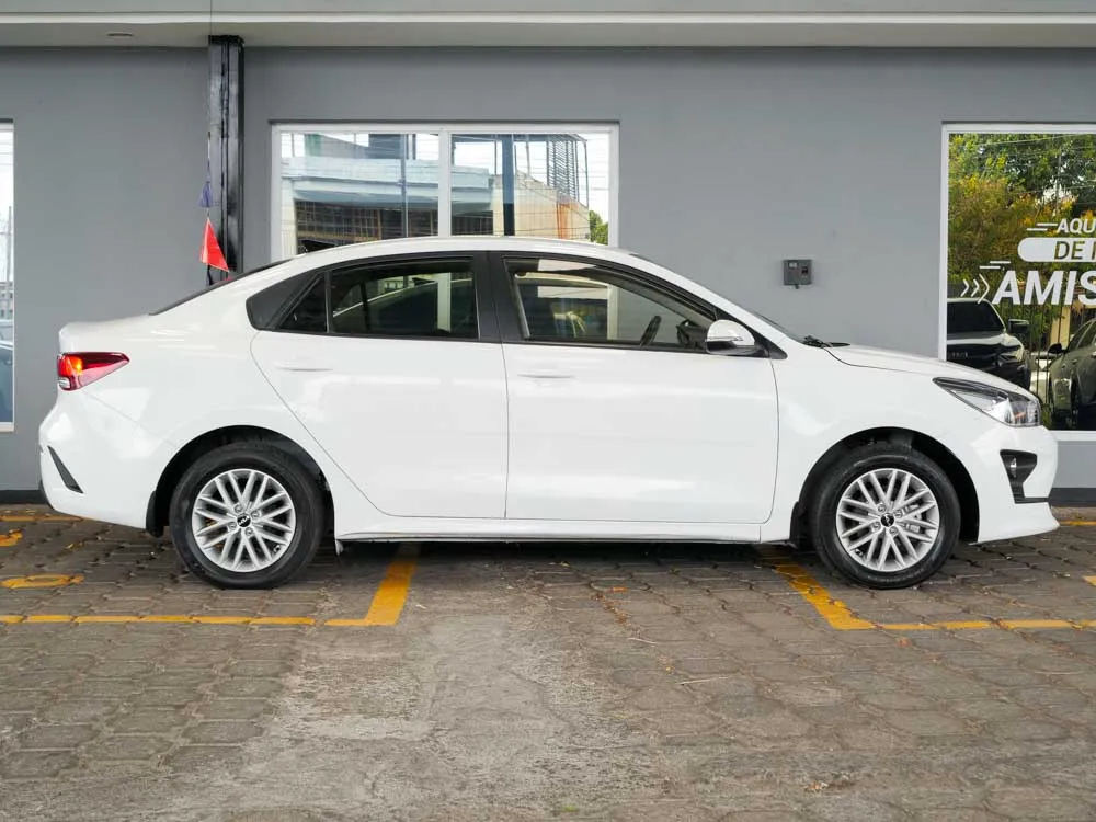 KIA RIO 2