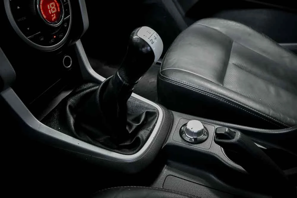 ISUZU-D MAX