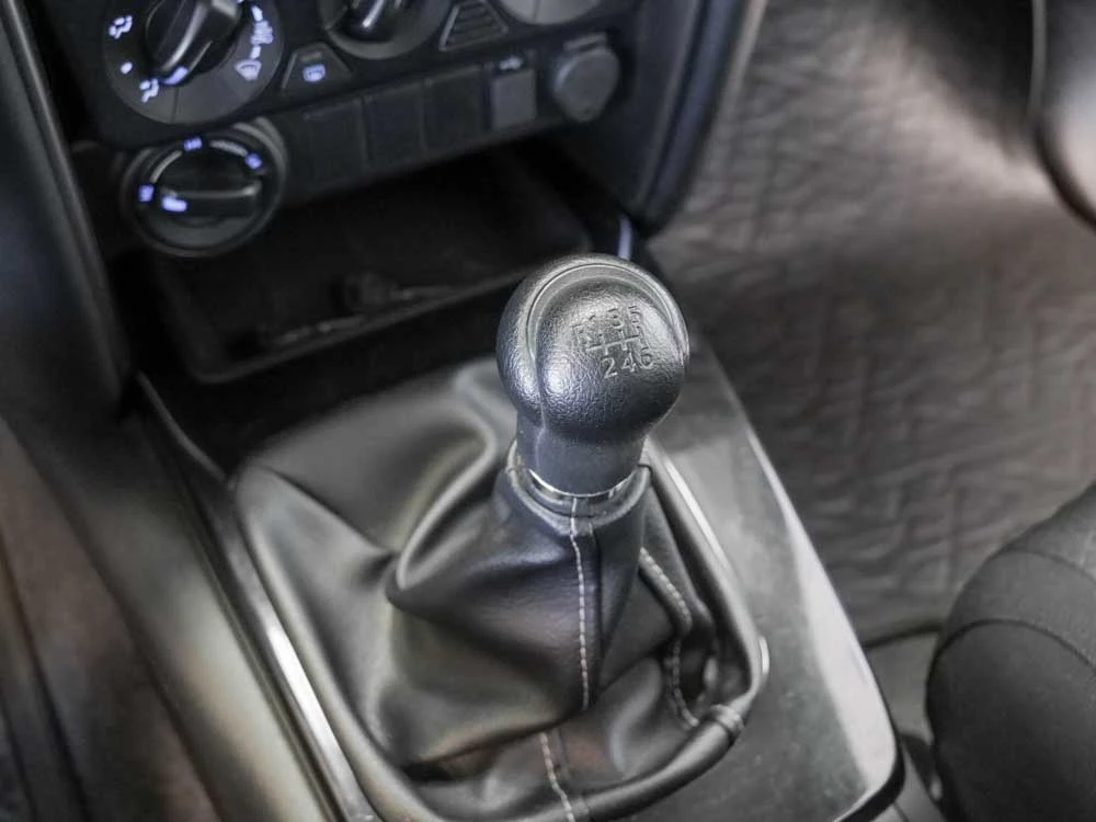 Toyota-FORTUNER 6