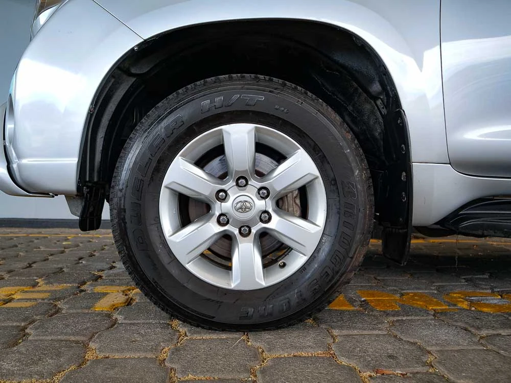 Toyota-LAND CRUISER PRADO 7