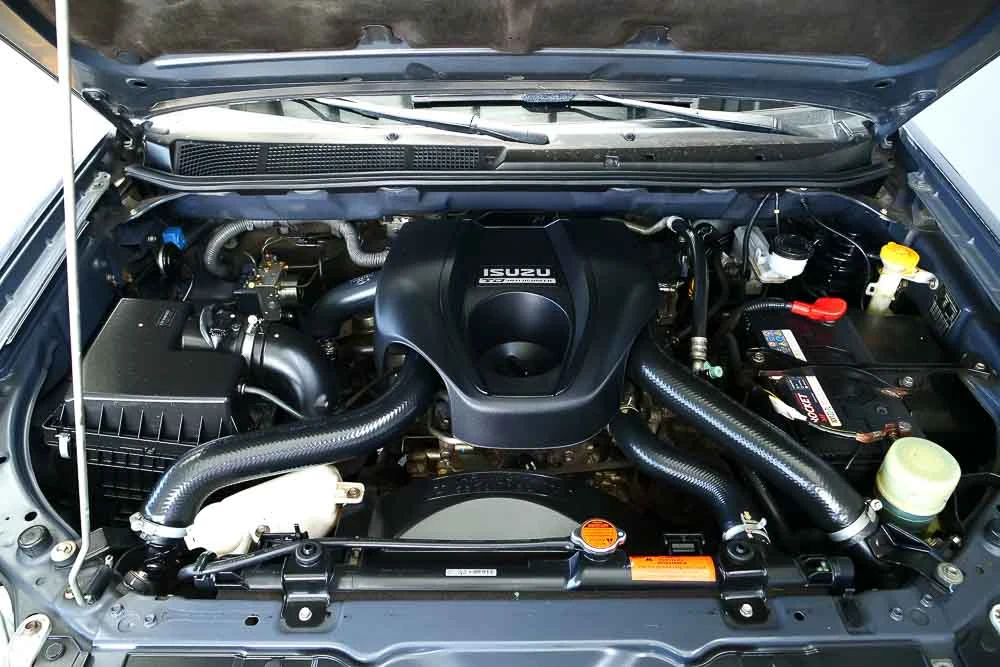 ISUZU-D MAX