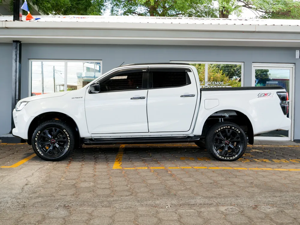 ISUZU D-MAX ULTIMATE 5