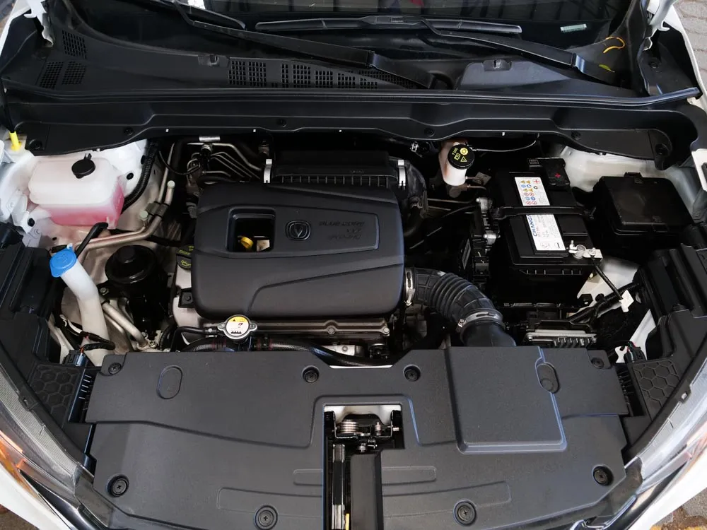 CHANGAN CS 15 AT 2
