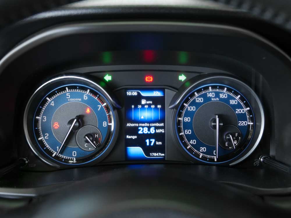 SUZUKI XL7