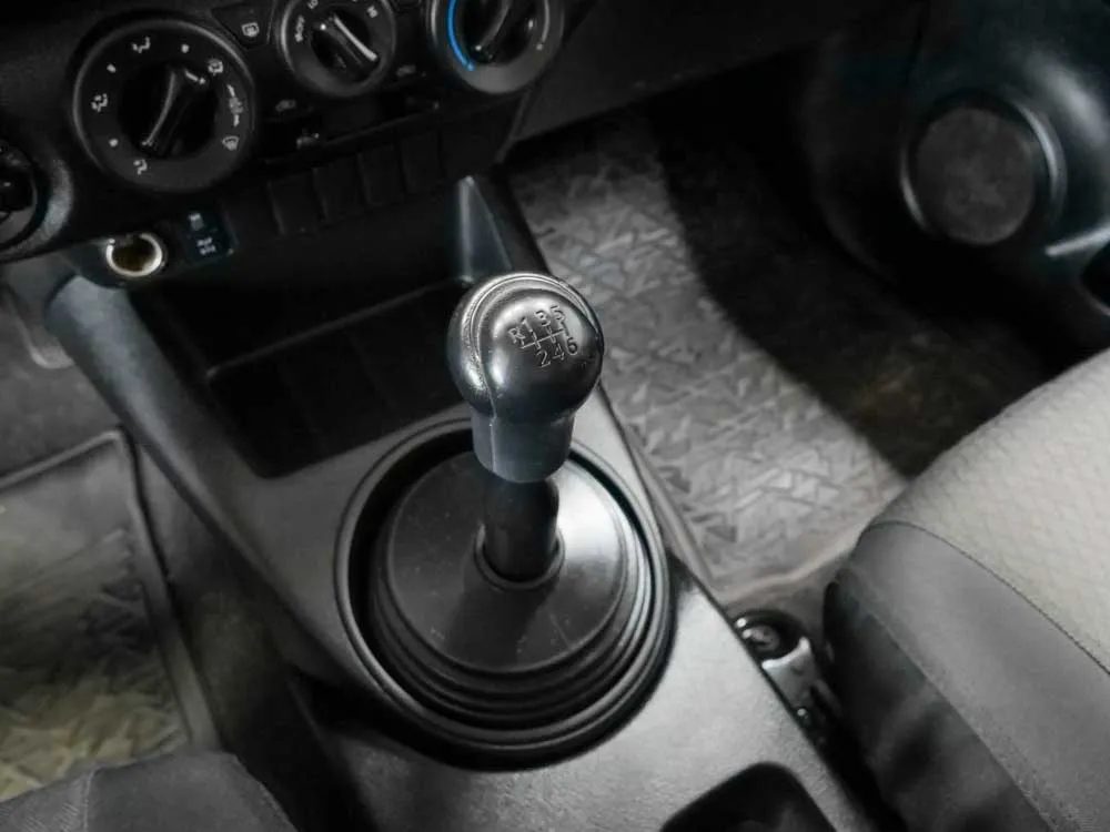 TOYOTA HILUX 5
