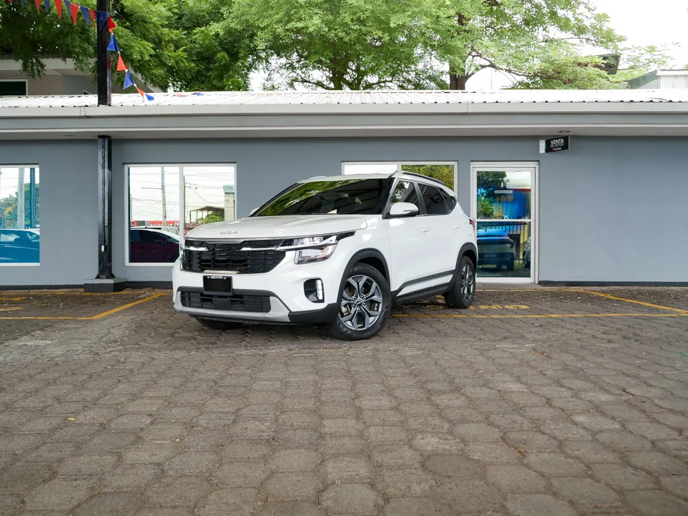 KIA SELTOS 1