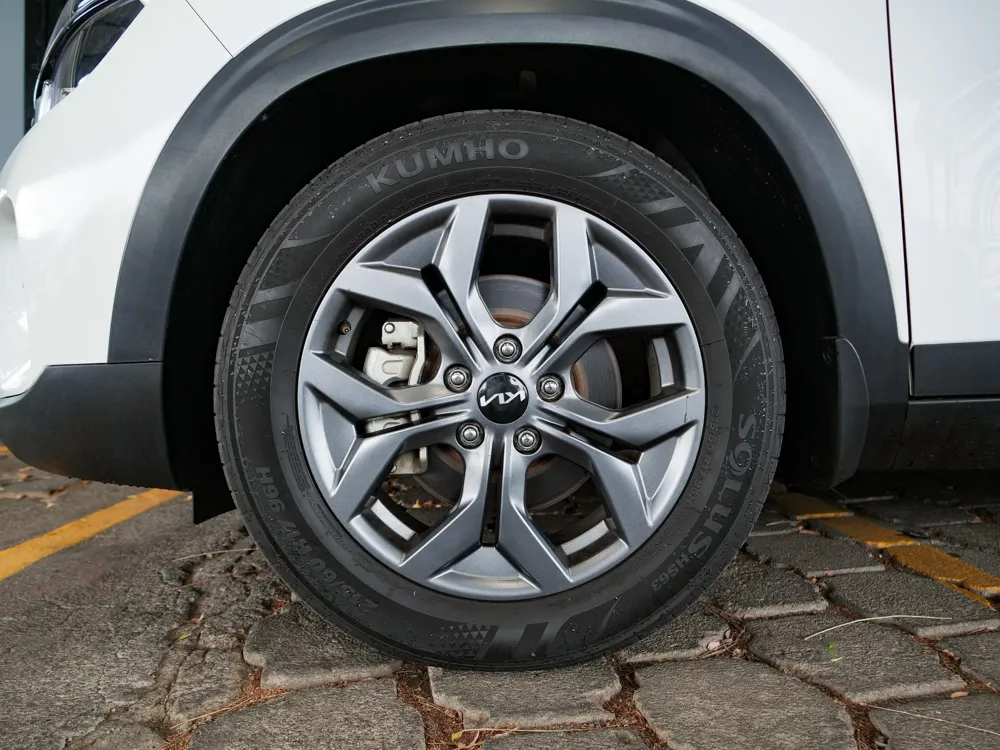 KIA SELTOS 7