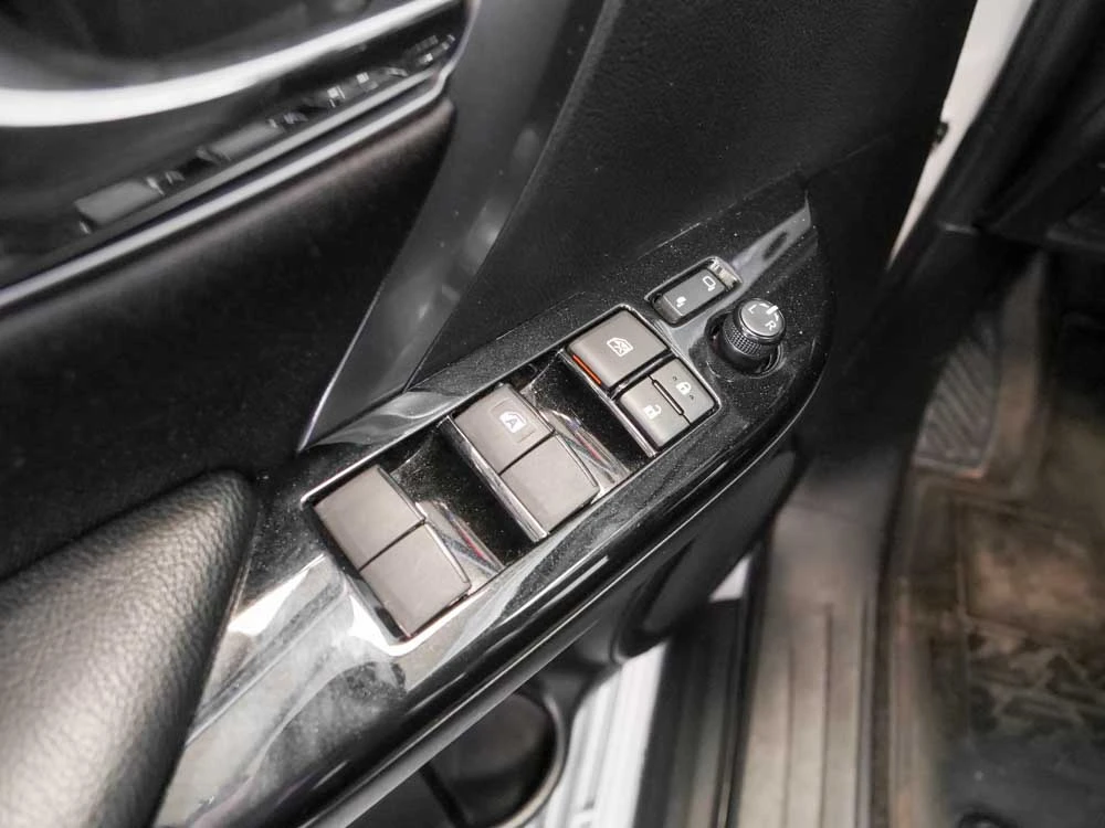 Toyota-FORTUNER 7