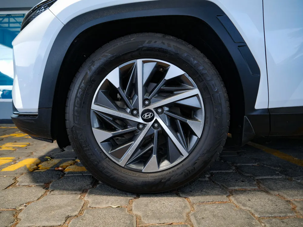 Hyundai-Tucson 7