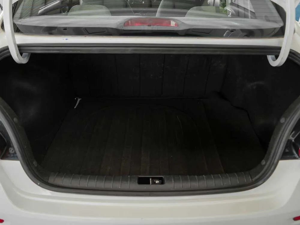 KIA SOLUTO 2
