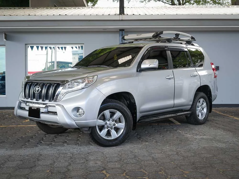 Toyota-LAND CRUISER PRADO 1