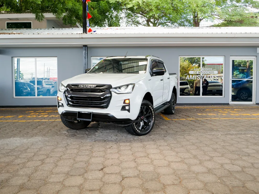 ISUZU D-MAX ULTIMATE 1