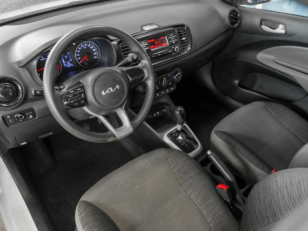 KIA SOLUTO 6